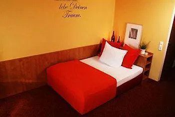 Hotel-von-heyden 3* تيغيرنهايم